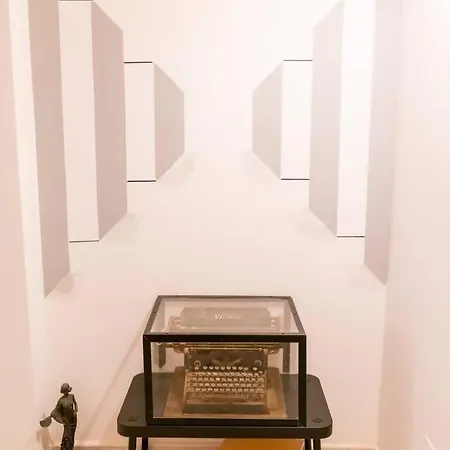 Book & Art House Лидо-ди-Остия